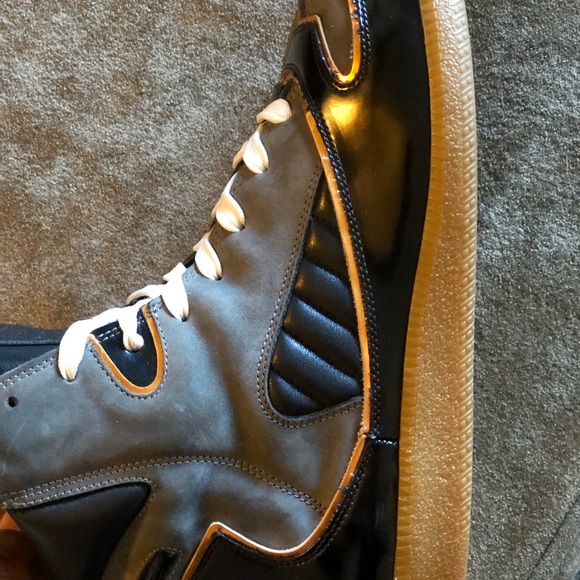 Masion Martin Margiela: size 10 shoes - Picture 3 of 5